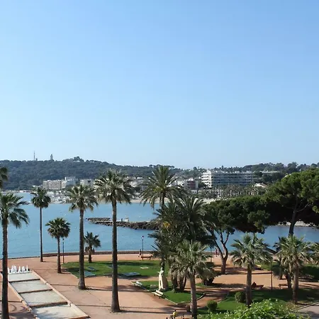 Standing Bord De Et Vue * Antibes